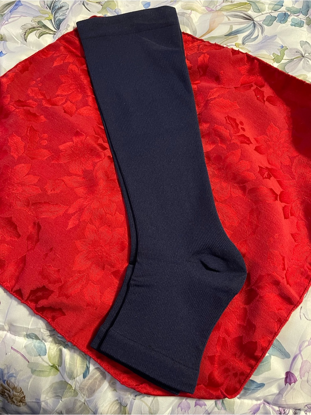 Navy. Toeless knee highCompression Socks! .   20-30 wider calf!  Size L/XL.  New - Picture 3 of 3